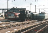 11.5.2002 Choceň parní lokomotiva 423.009, elektrická lokomotiva 181 069-6 a motorový vůz 810 617-1