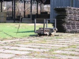 15.4.2006 Choceň průmyslová úzkorozchodná dráha pila Schejbal vozík - pohled z parku